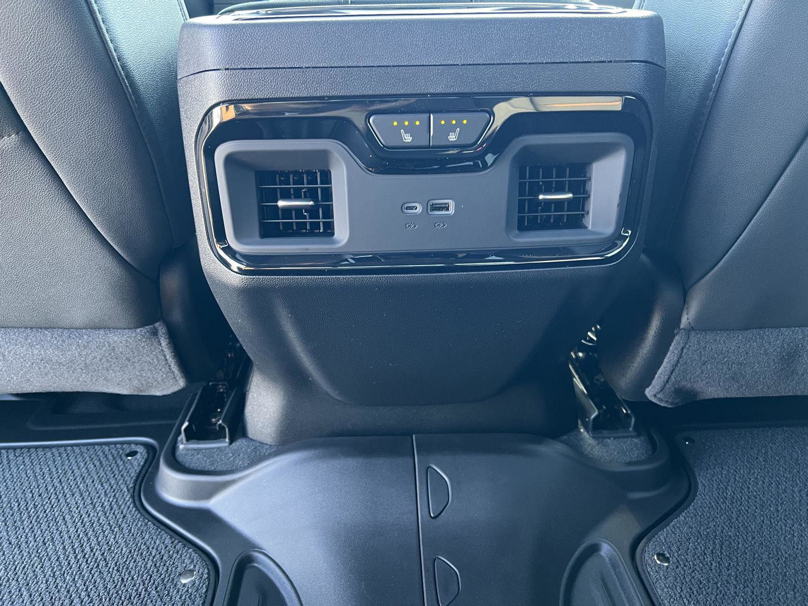 New 2026 GMC Sierra 2500 AT4 image 47