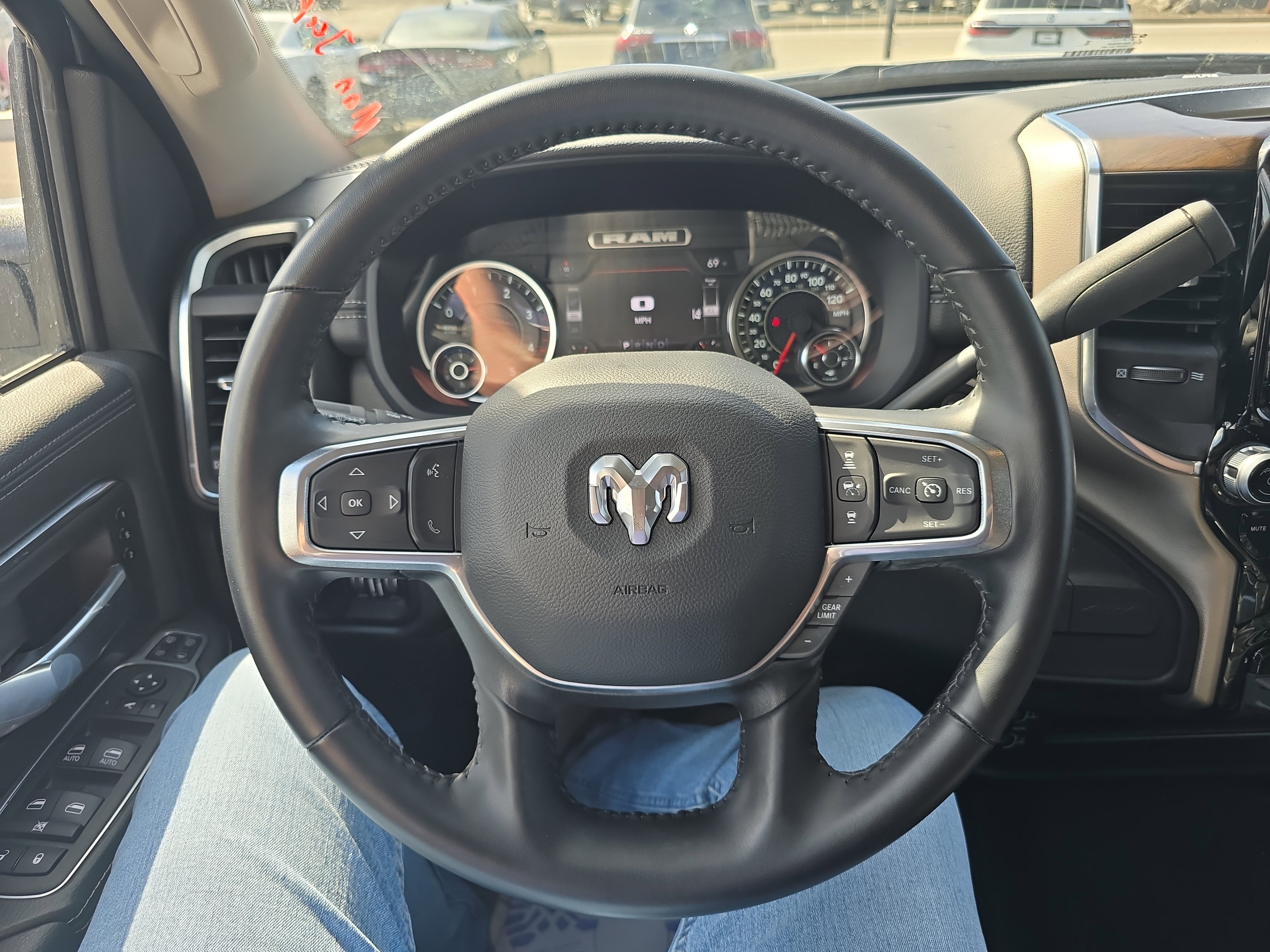 Used 2024 RAM 2500 Laramie w/ Safety Group AWD/4WD image 21