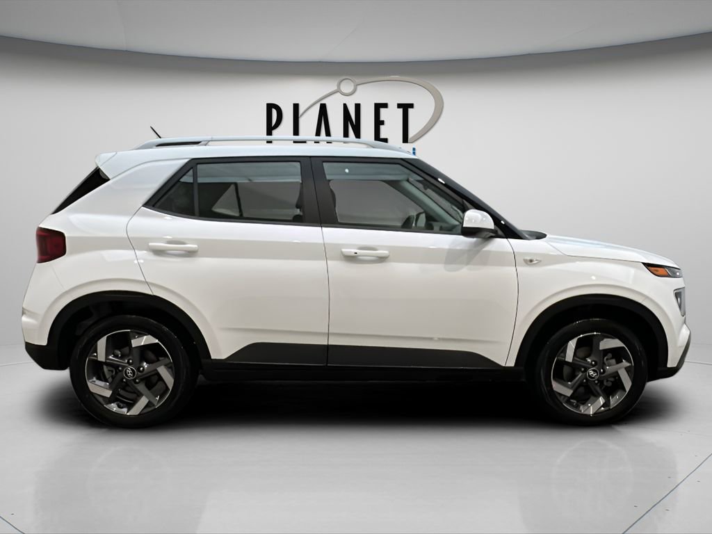 New 2026 Hyundai Venue SEL image 8