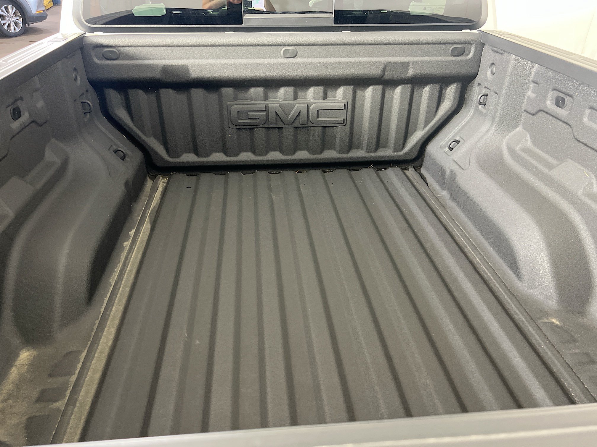 Used 2025 GMC Canyon Denali AWD/4WD image 26