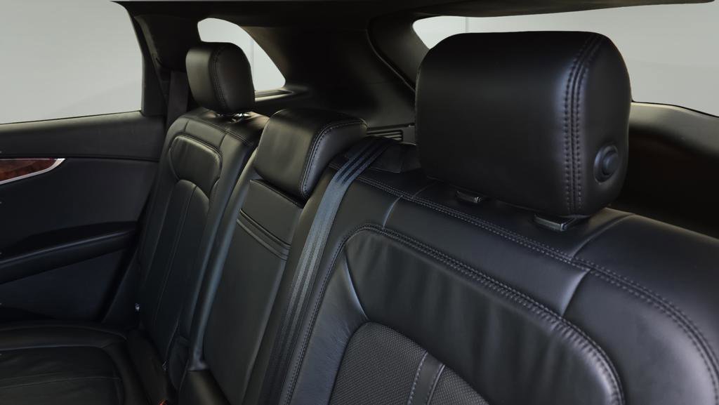 Used 2020 Lincoln Nautilus Reserve w/ Equipment Group 201A image 15