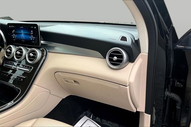 Certified 2021 Mercedes-Benz GLC 300 4MATIC image 29