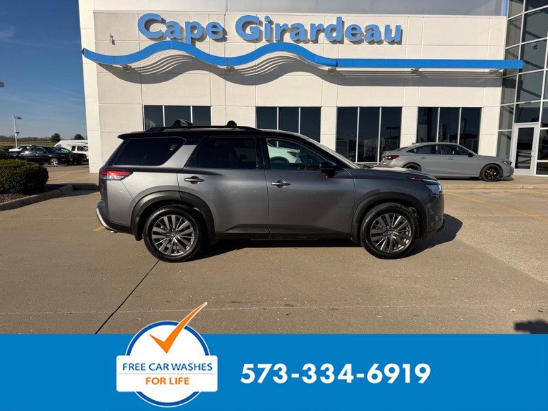 Used 2022 Nissan Pathfinder SL w/ SL Premium Package AWD/4WD image 1