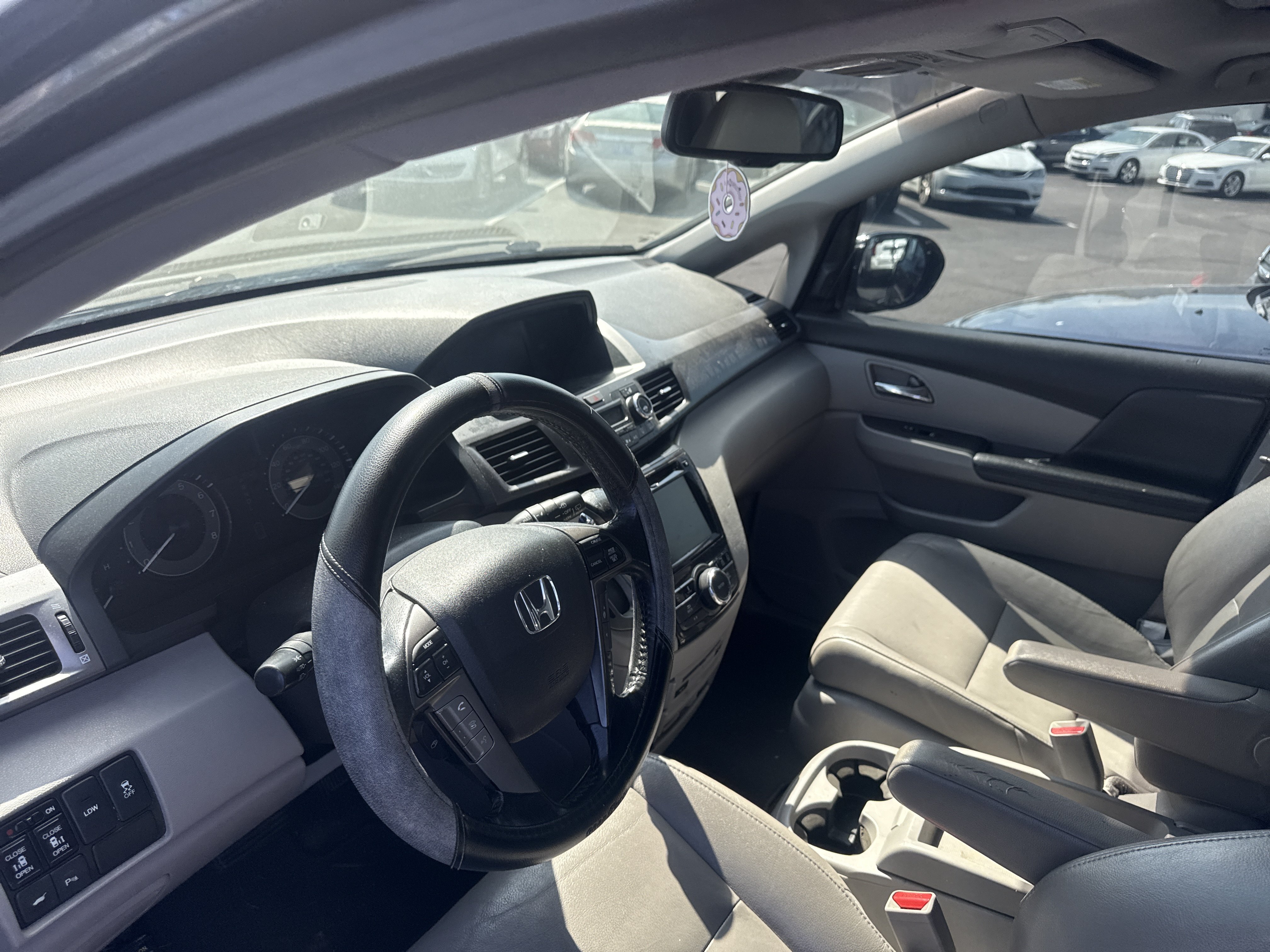 Used 2014 Honda Odyssey Touring image 7