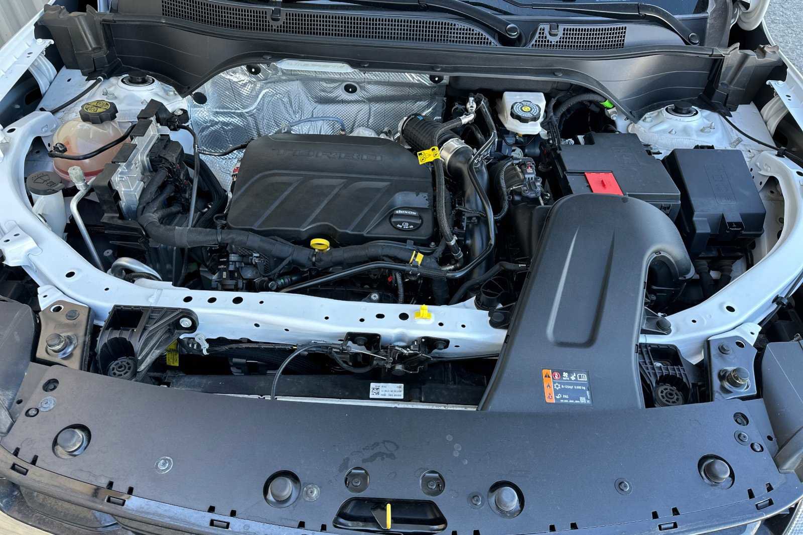 Used 2024 Chevrolet Trax RS w/ Sunroof Package image 23