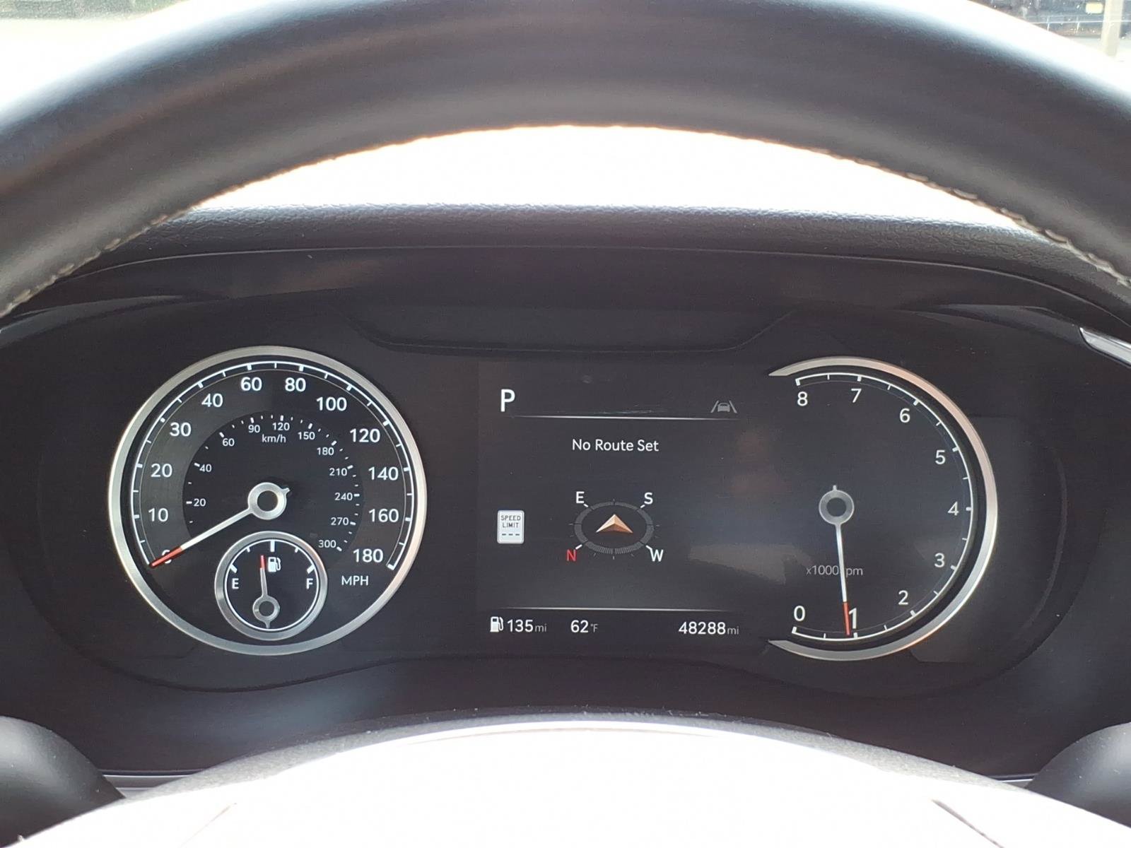 Used 2025 Genesis G70 2.5T AWD/4WD image 16