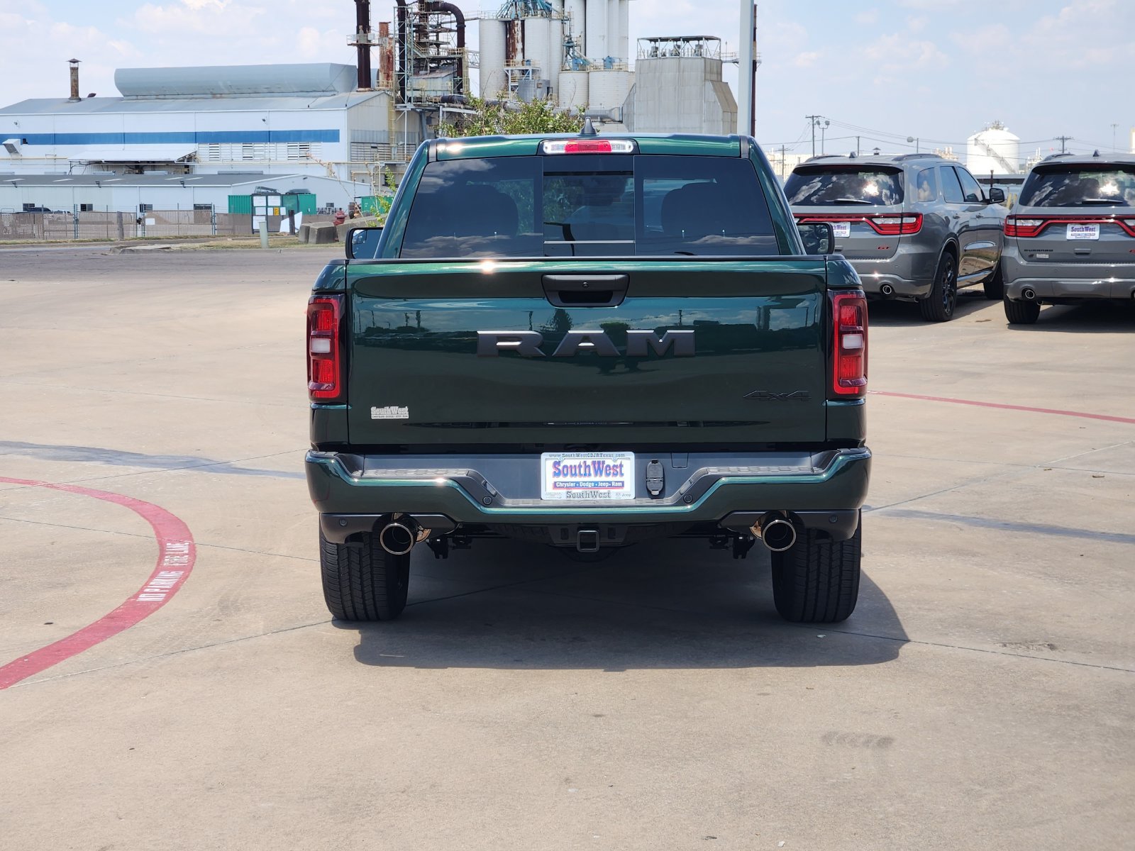 New 2027 RAM 1500 Express AWD/4WD image 8