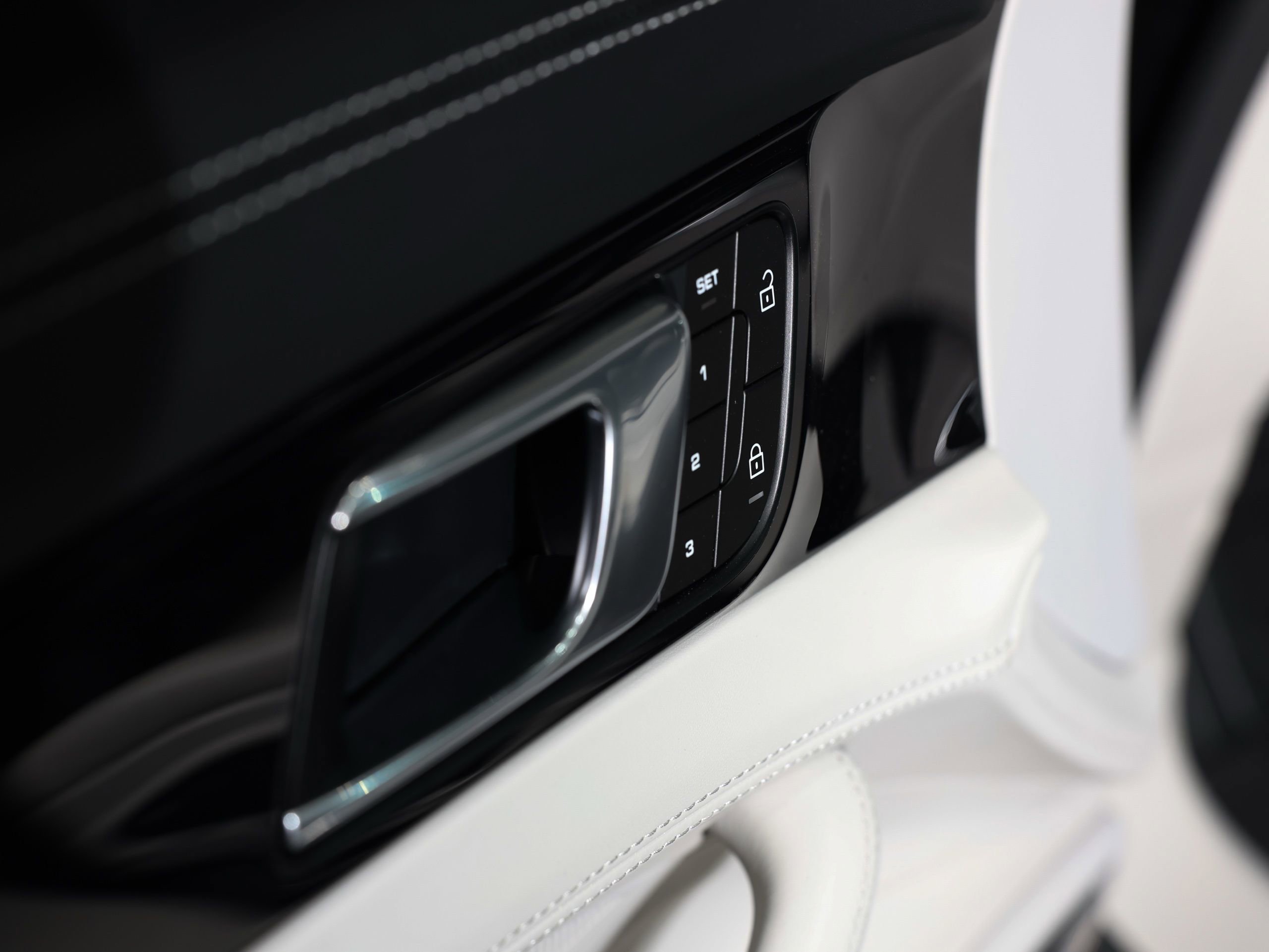 Used 2023 Porsche Panamera Turbo S image 34