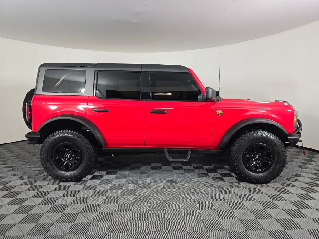 Used 2024 Ford Bronco Badlands w/ Sasquatch Package image 2