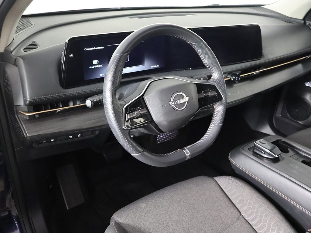 Used 2023 Nissan Ariya FWD image 25