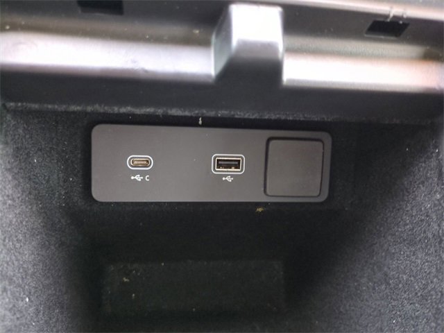 Used 2023 Land Rover Range Rover Evoque S image 27