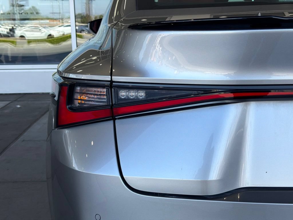 Used 2023 Lexus IS 350 F Sport w/ Navigation Package RWD image 11