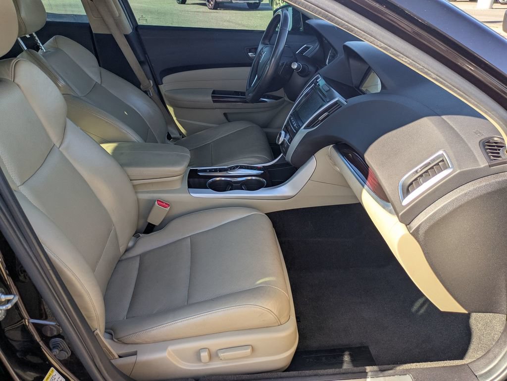 Used 2015 Acura TLX w/ Technology Package FWD image 26
