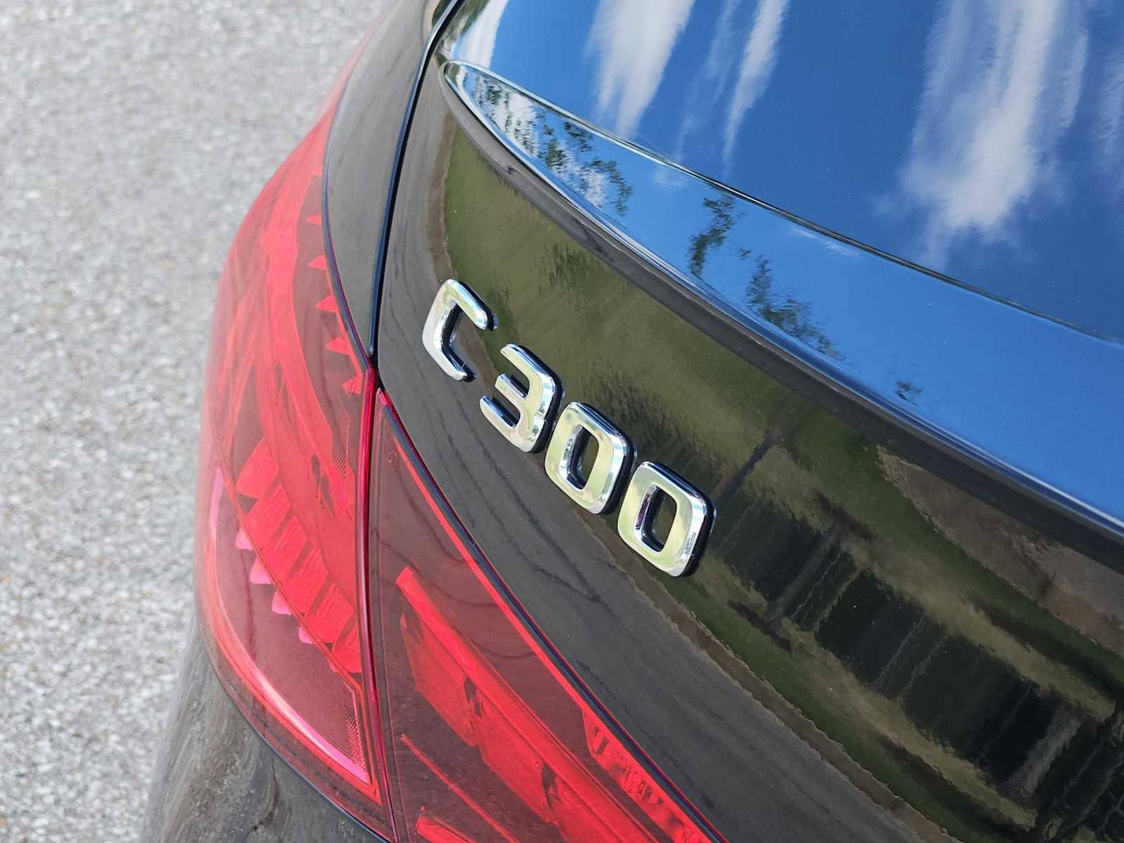 Used 2023 Mercedes-Benz C 300 Sedan image 12