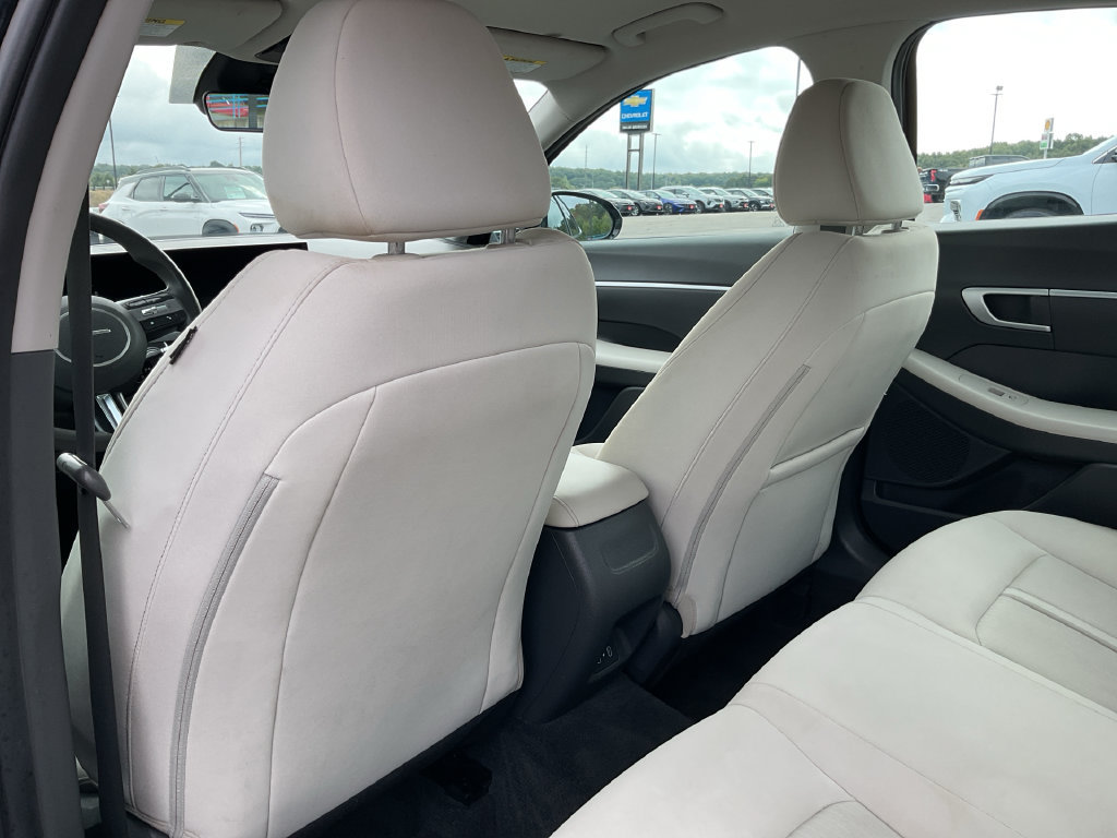Used 2025 Hyundai Sonata SEL FWD image 27