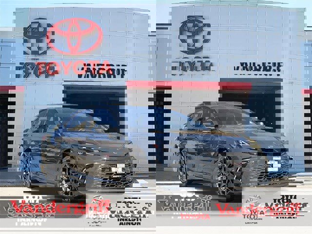 Used 2025 Toyota Camry XSE