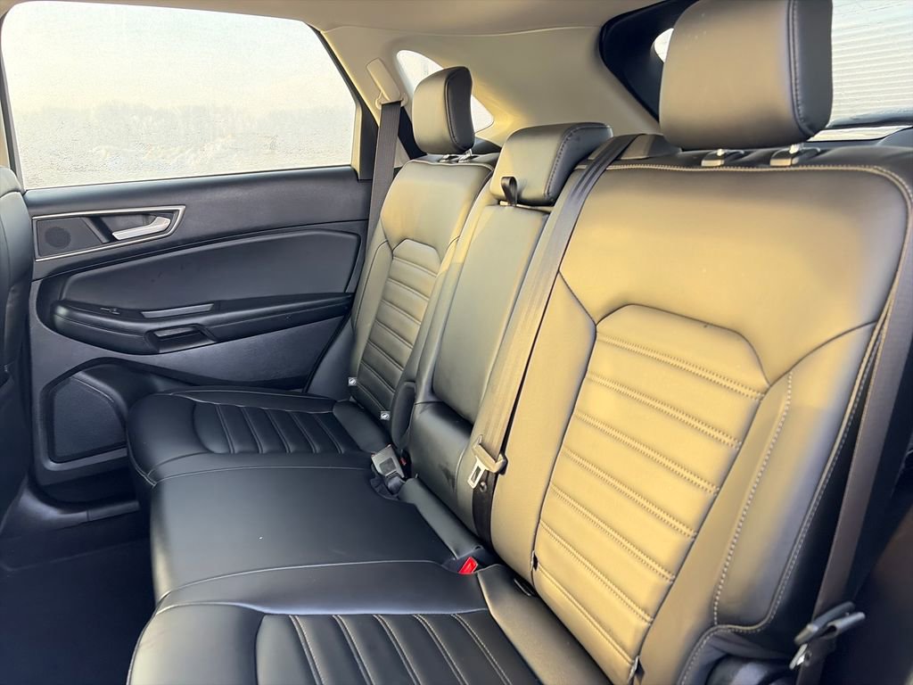 Used 2024 Ford Edge SEL w/ Convenience Package image 31