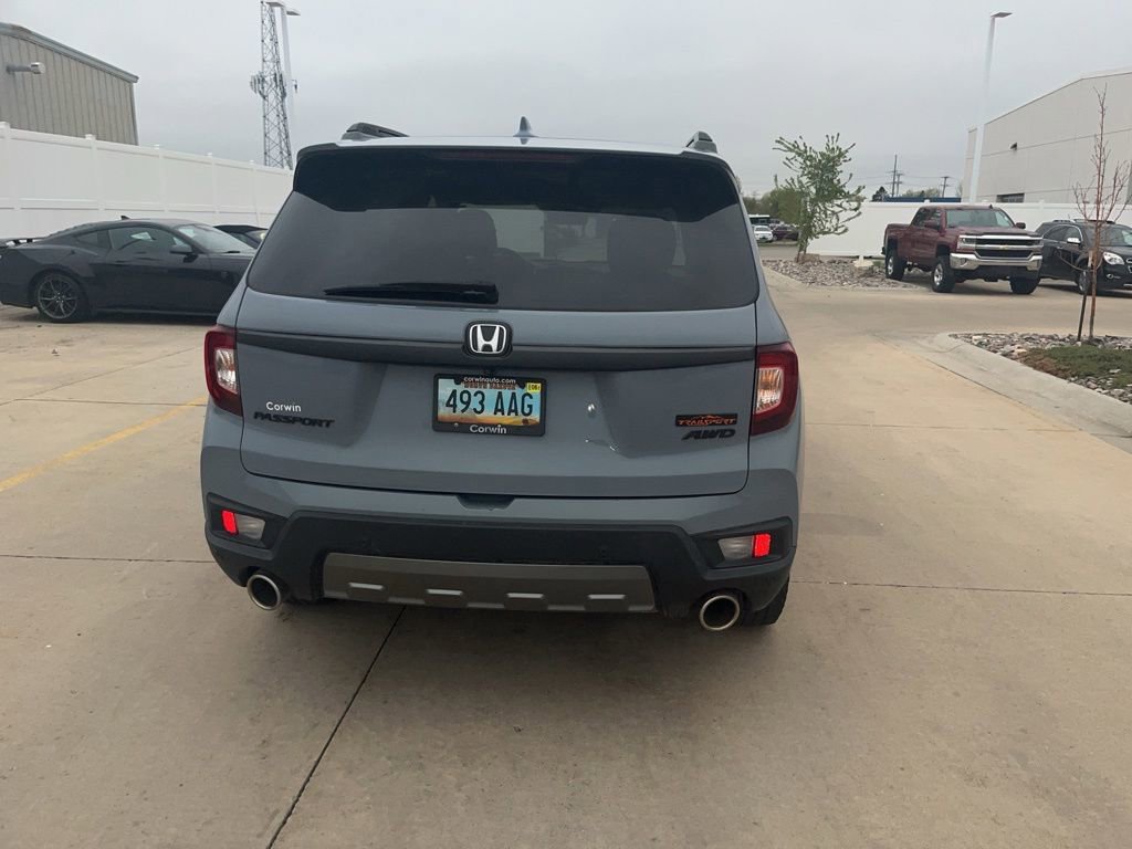 Used 2022 Honda Passport TrailSport image 5