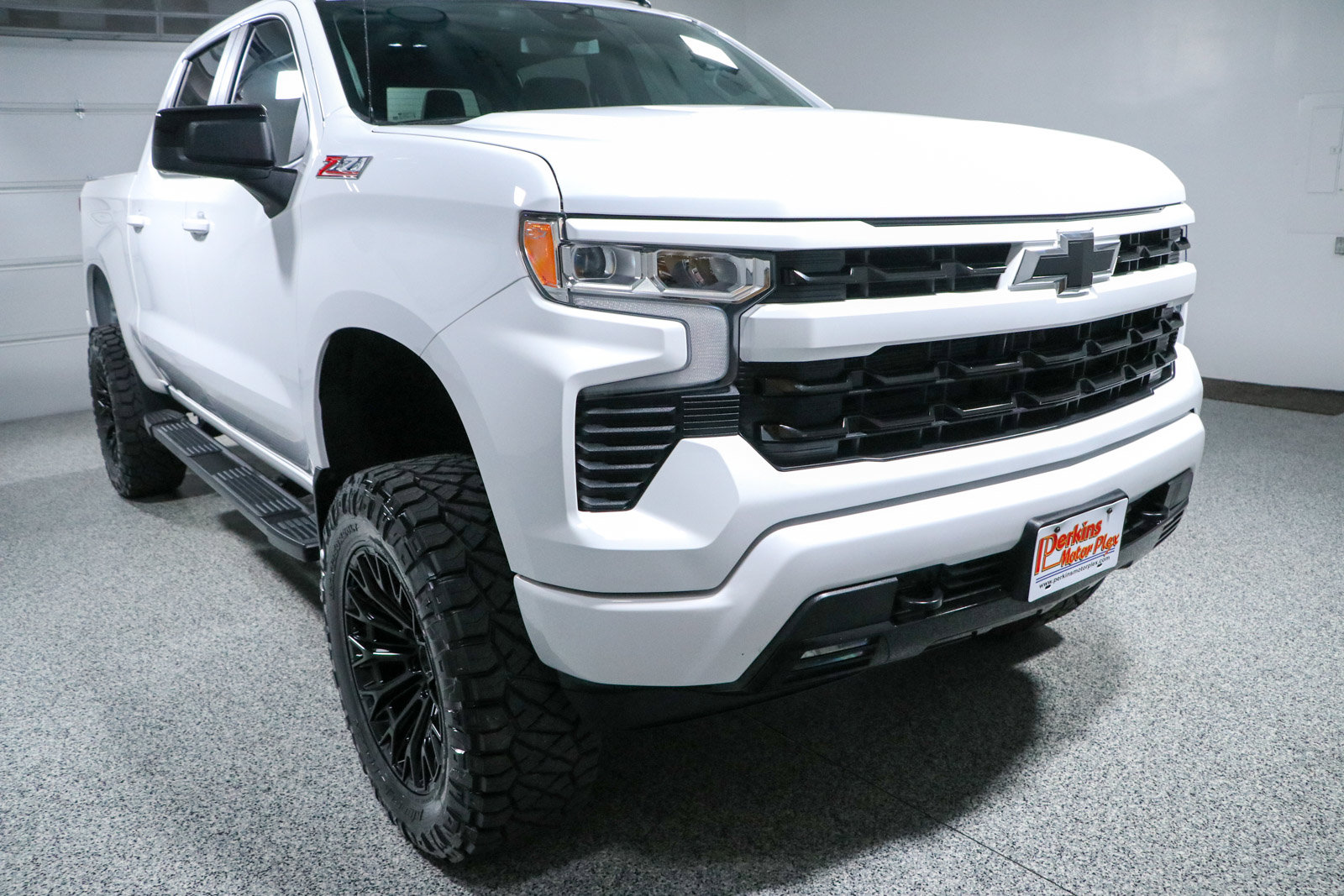 Used 2024 Chevrolet Silverado 1500 RST w/ Convenience Package II AWD/4WD image 6