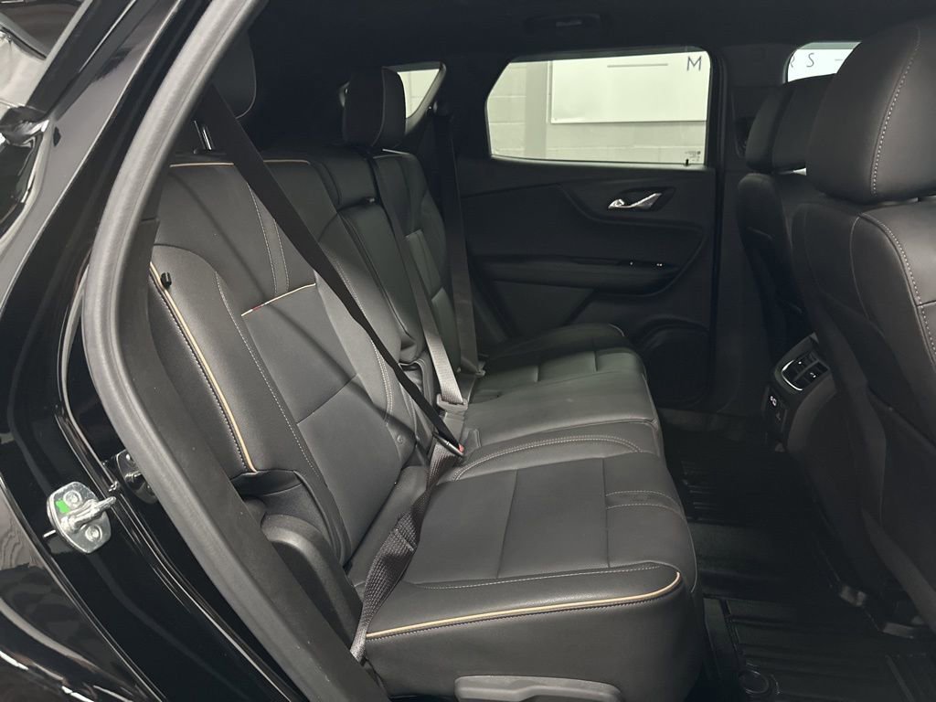 Used 2024 Chevrolet Blazer Premier w/ Enhanced Convenience Package image 36