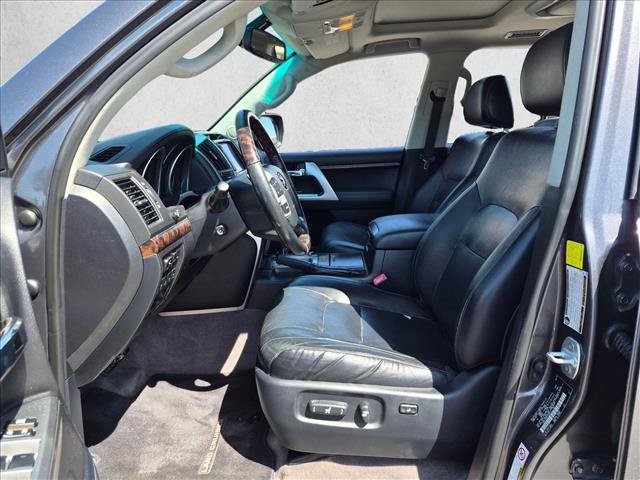 Used 2015 Toyota Land Cruiser AWD/4WD image 10