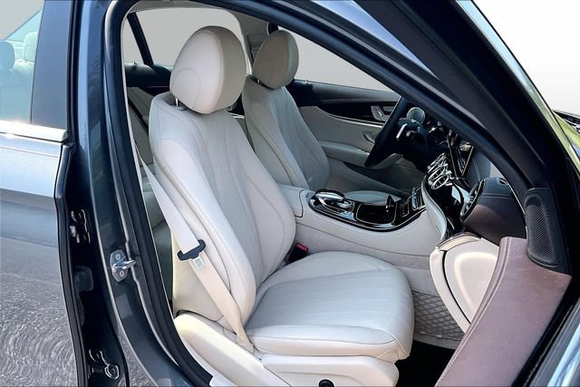 Certified 2018 Mercedes-Benz E 300 4MATIC image 15