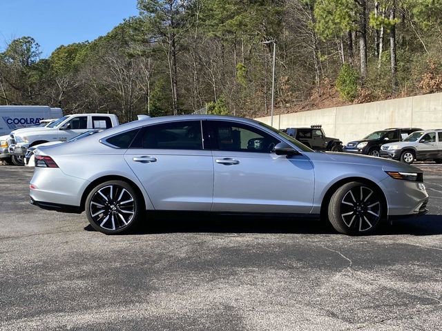 Used 2023 Honda Accord Touring image 2