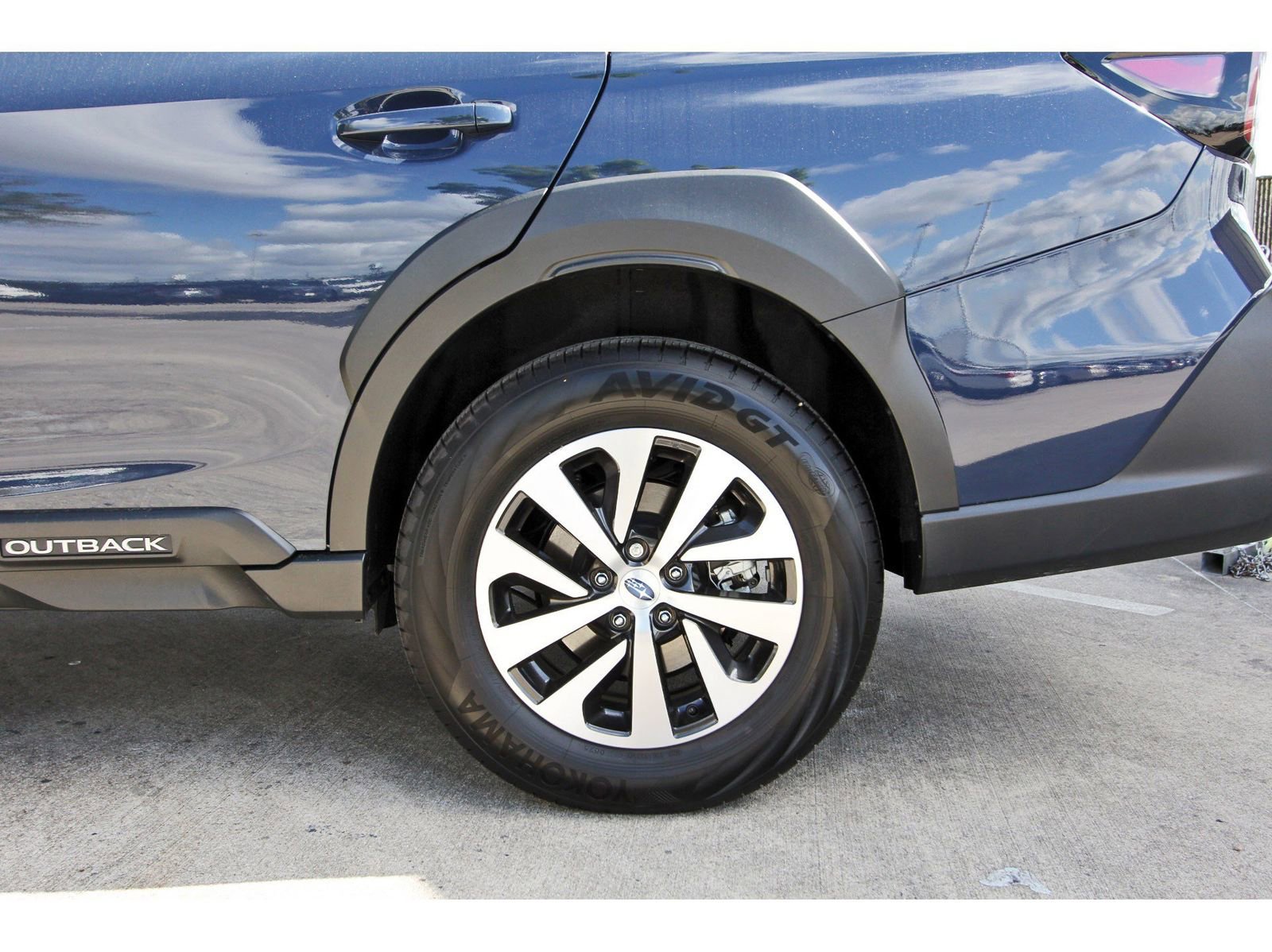 Certified 2025 Subaru Outback Premium image 31