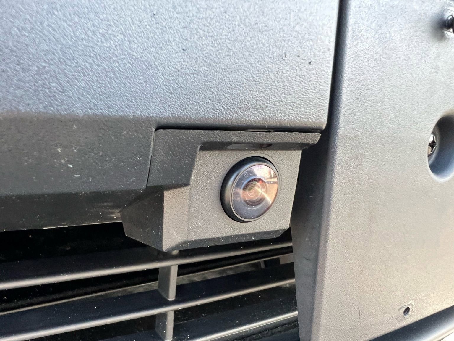 Used 2024 Tesla Cybertruck AWD Crew Cab image 28