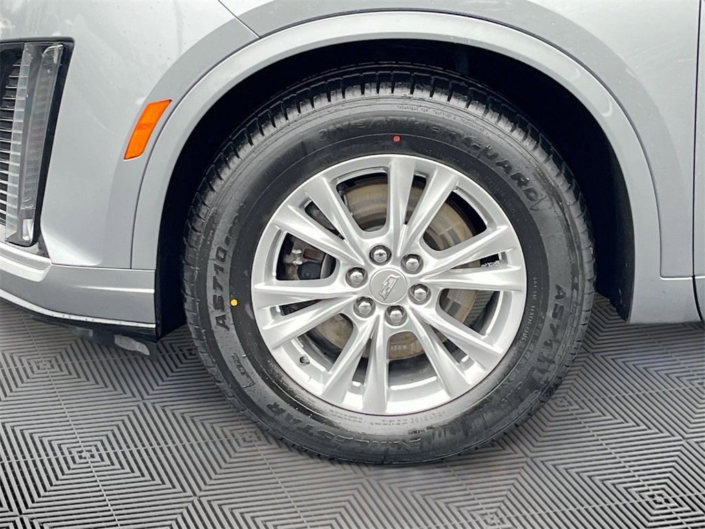 Certified 2024 Cadillac XT6 Luxury w/ LPO, Floor Liner Package image 31