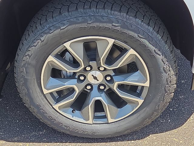 New 2026 Chevrolet Silverado 1500 RST w/ Z71 Off-Road Package AWD/4WD image 6