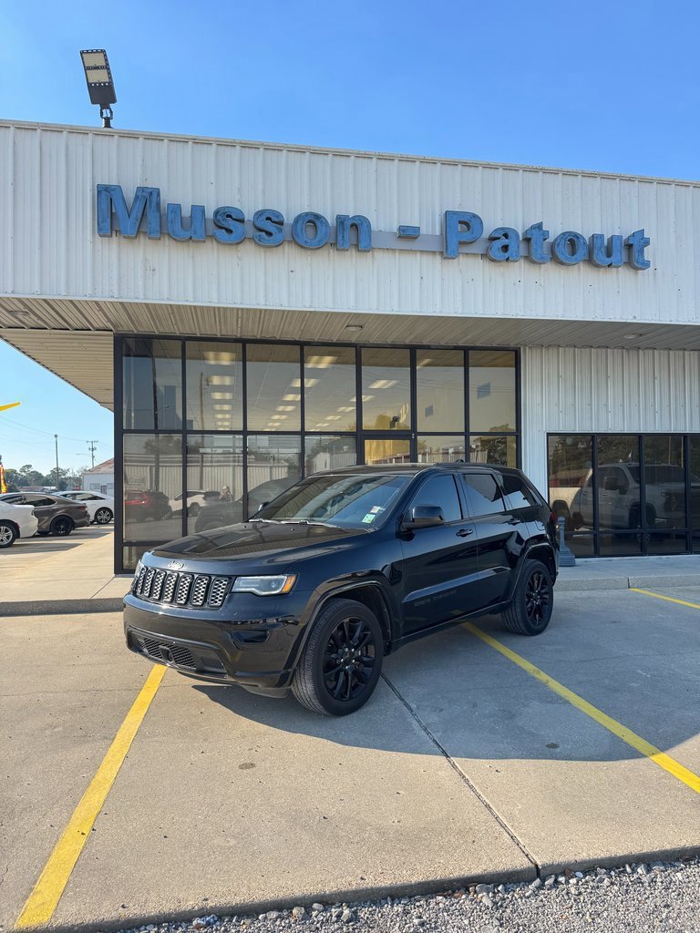 Used 2020 Jeep Grand Cherokee Altitude
