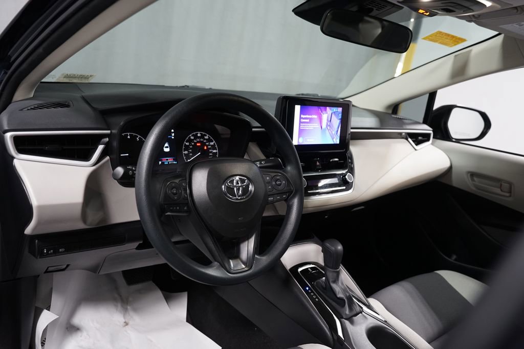 Certified 2025 Toyota Corolla LE image 11