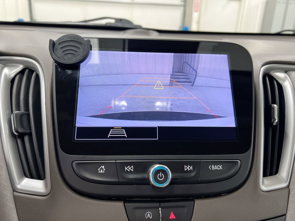 Used 2022 Chevrolet Malibu LS w/ Driver Confidence Package II FWD image 15