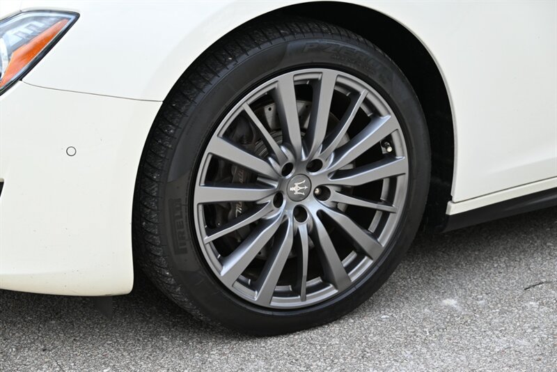 Used 2019 Maserati Ghibli S Q4 AWD/4WD image 9