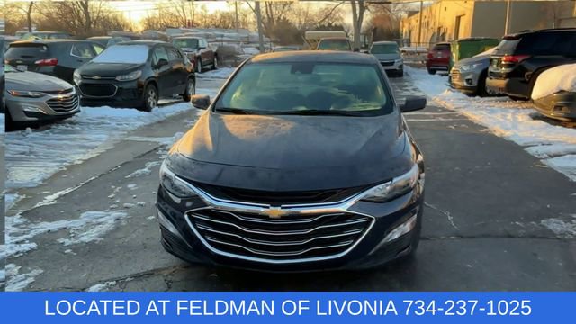 Used 2025 Chevrolet Malibu LT image 3
