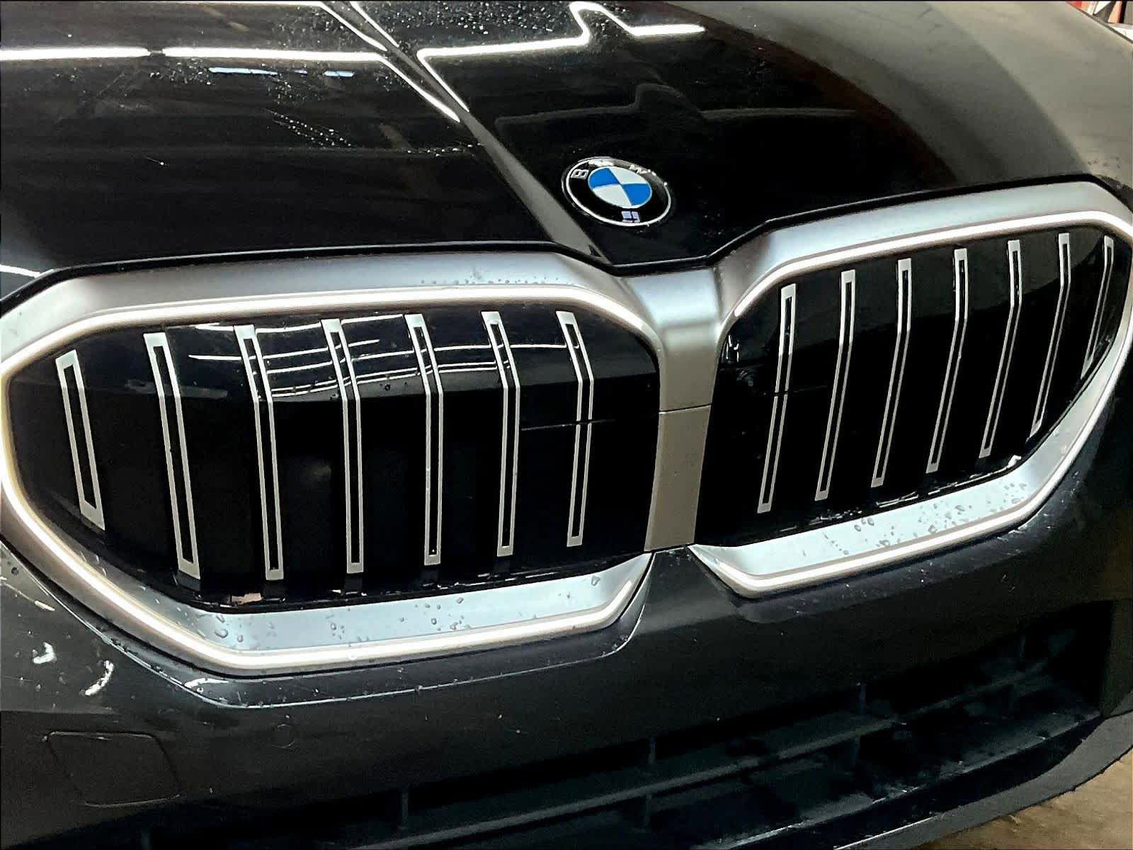 Used 2026 BMW 530i w/ Premium Package image 31