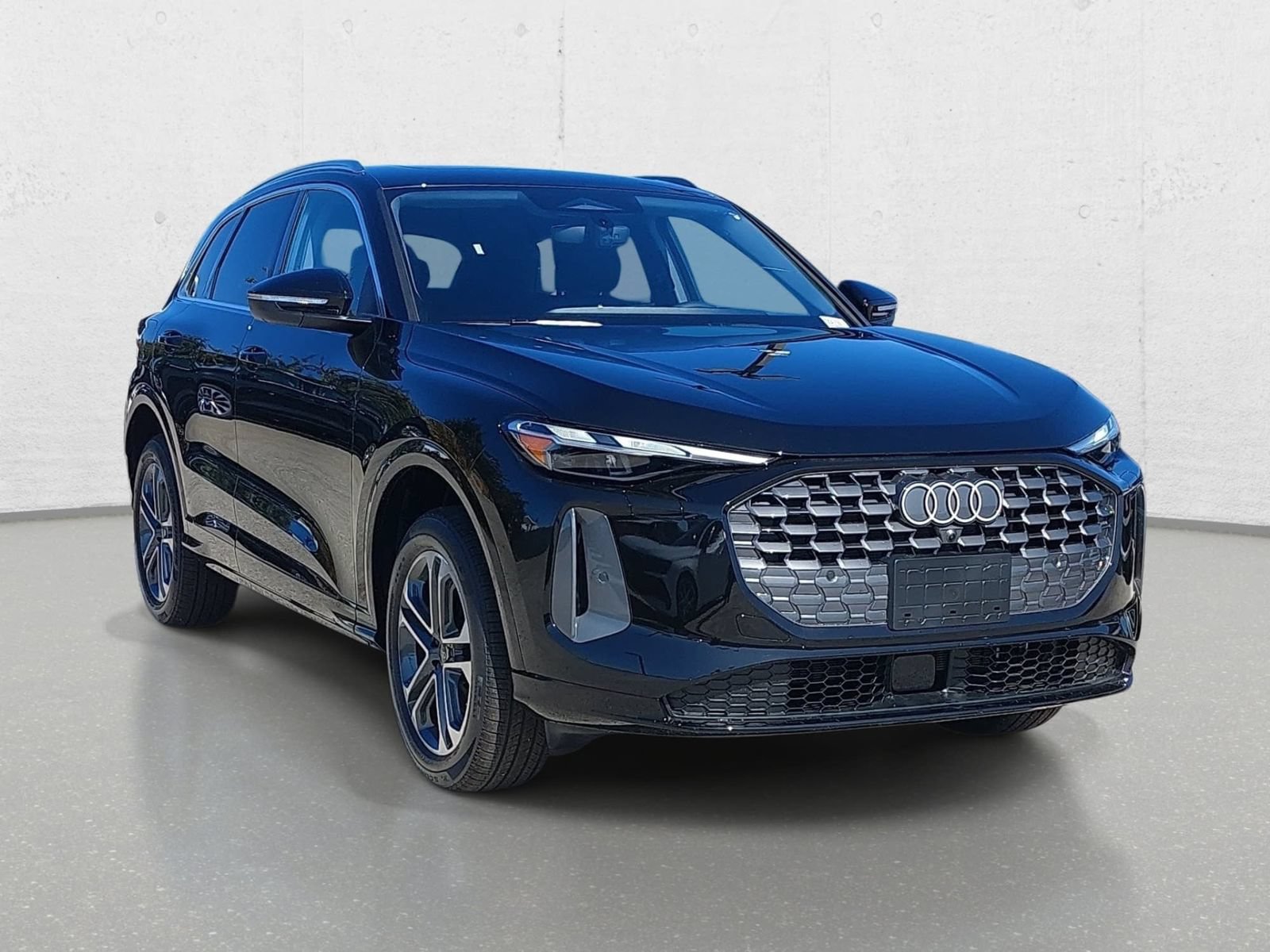 New 2026 Audi Q5 Premium AWD/4WD image 3