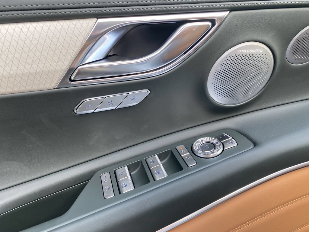 New 2026 Genesis GV80 2.5T Prestige AWD/4WD image 18