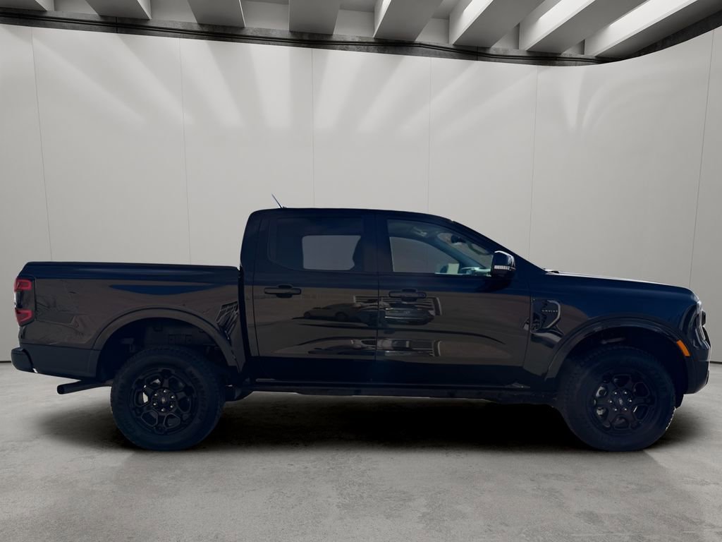 Used 2025 Ford Ranger Lariat w/ Black Appearance Package image 6