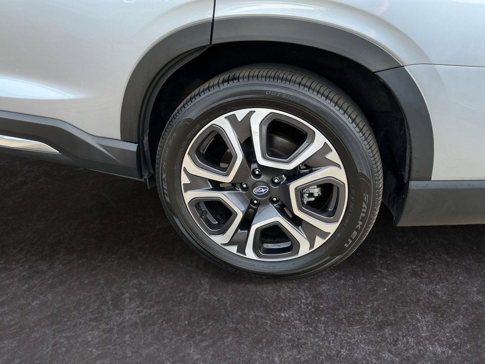 Used 2024 Subaru Ascent Limited w/ Technology Package image 10