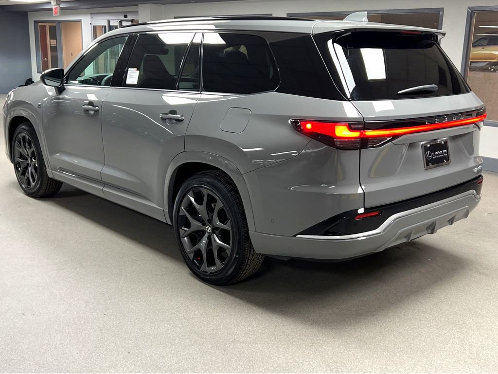 New 2026 Lexus TX 500h AWD image 5