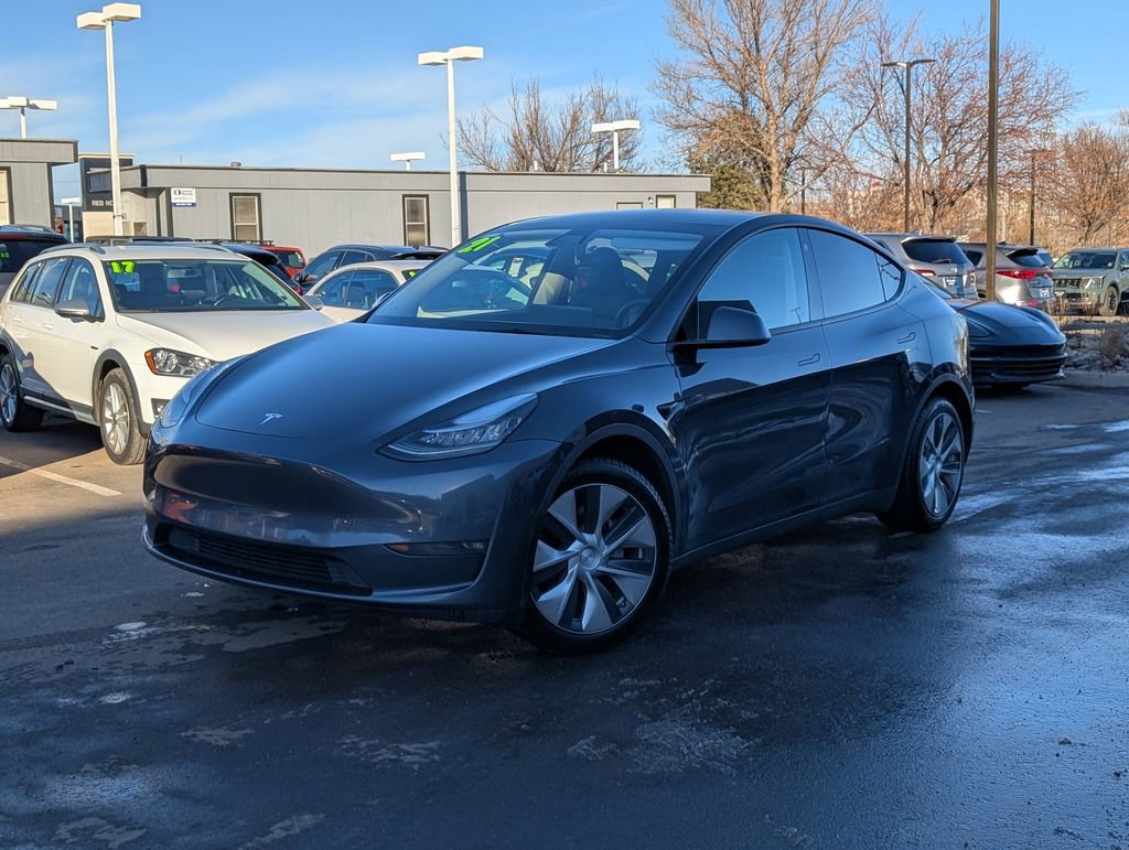 Used 2021 Tesla Model Y Long Range image 27