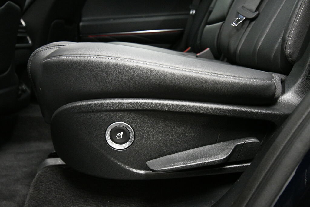 Used 2025 Genesis GV80 2.5T Standard AWD/4WD image 22