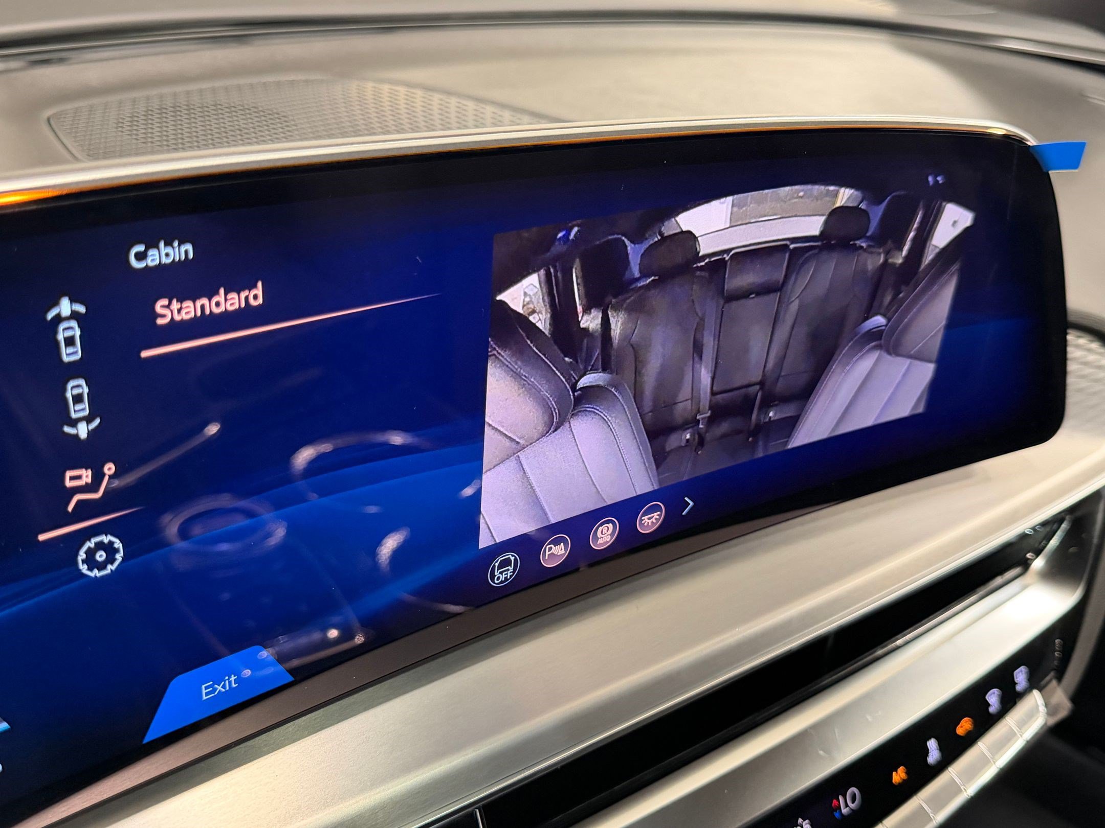 New 2026 Cadillac Lyriq Sport AWD/4WD image 32