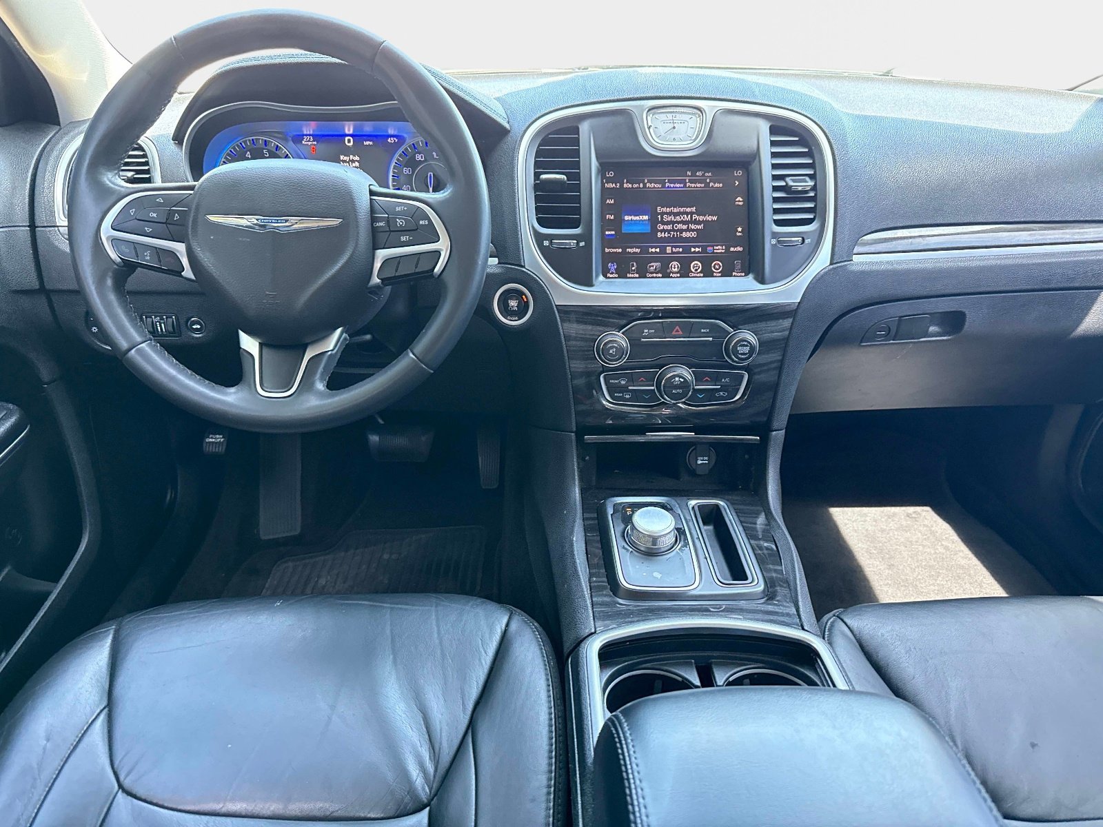 Used 2015 Chrysler 300 Limited w/ Driver Convenience Group image 13