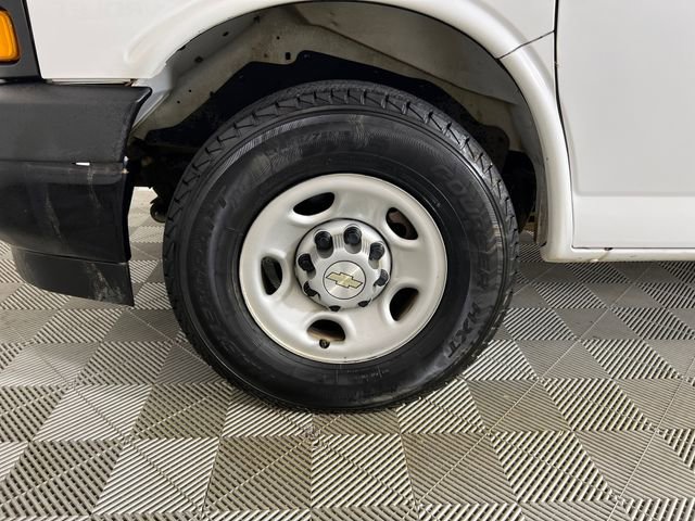 Used 2022 Chevrolet Express 2500 w/ Driver Convenience Package image 24