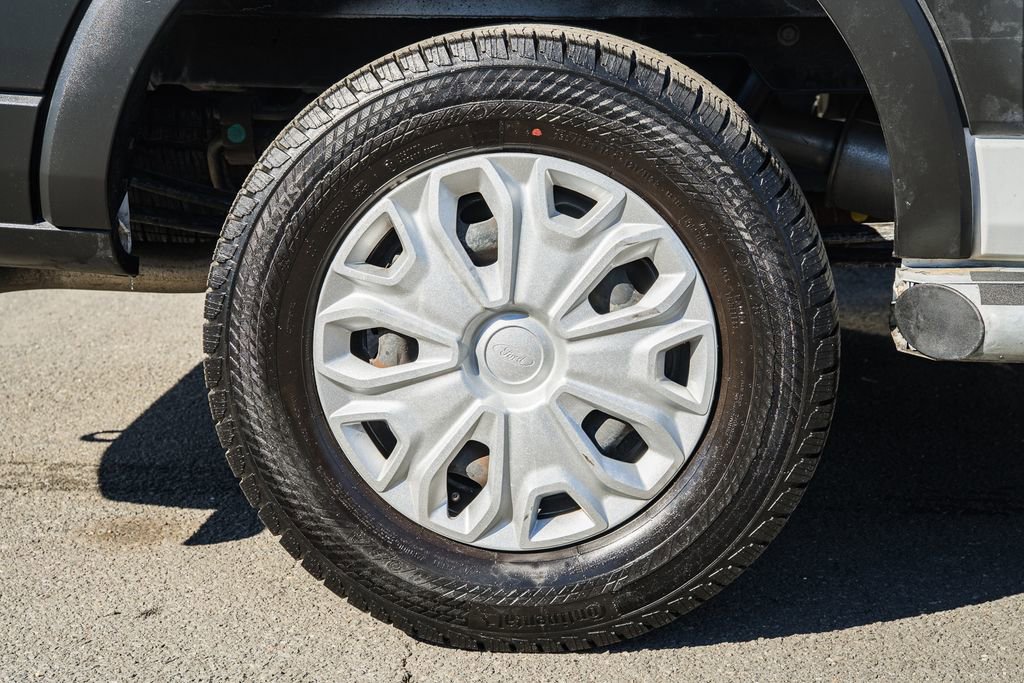 Certified 2024 Ford Transit 250 Low Roof w/ Exterior Upgrade Package image 23