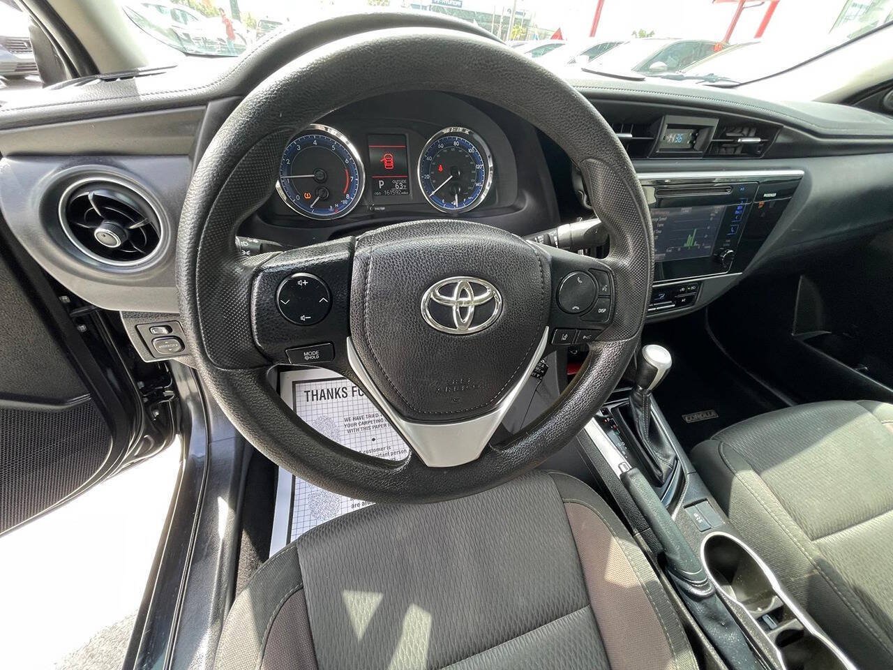 Used 2017 Toyota Corolla LE FWD image 8