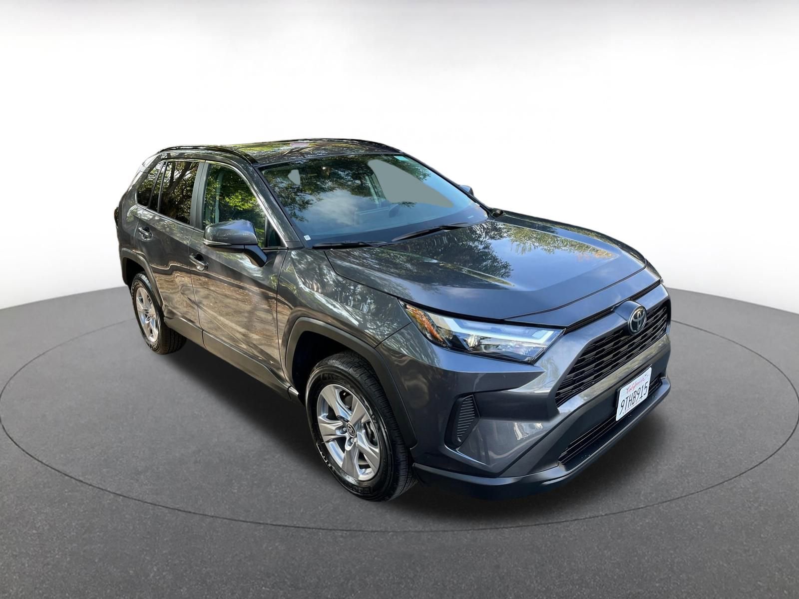 Used 2025 Toyota RAV4 XLE image 1